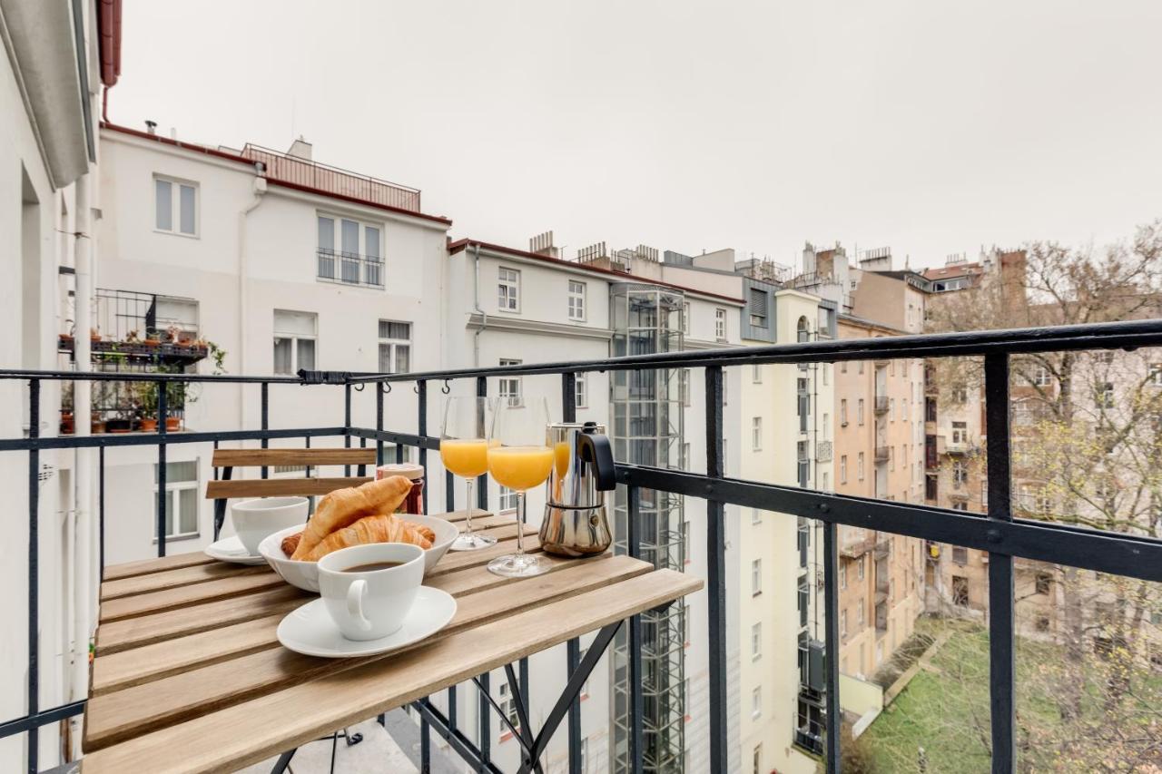 Jt'S Apartments Spanelska Str. プラハ エクステリア 写真