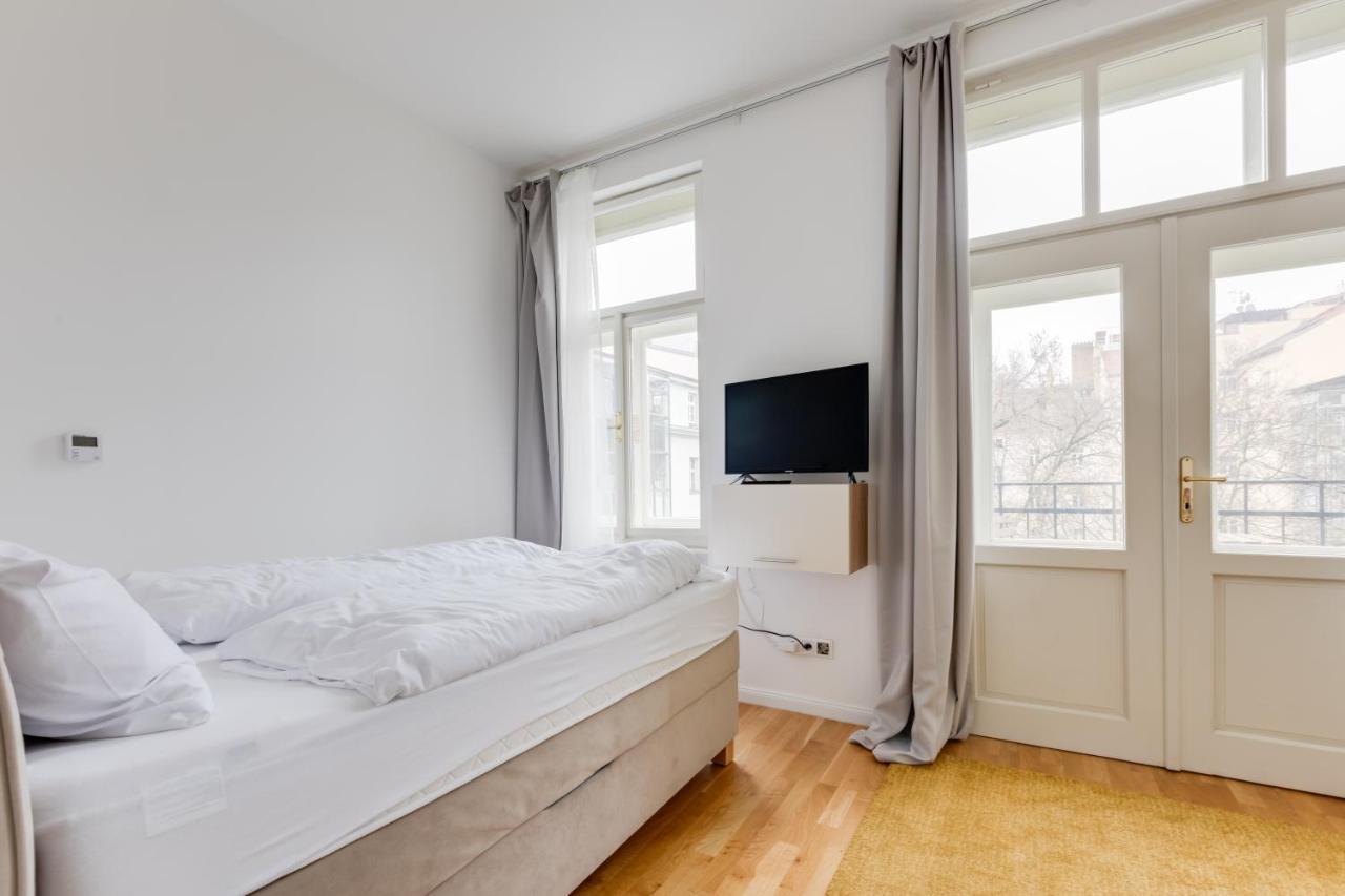 Jt'S Apartments Spanelska Str. プラハ エクステリア 写真